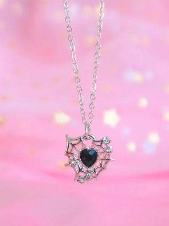 Gümüş Renk Zincirli Black Stone Heart Spider İthal Kolye (2)