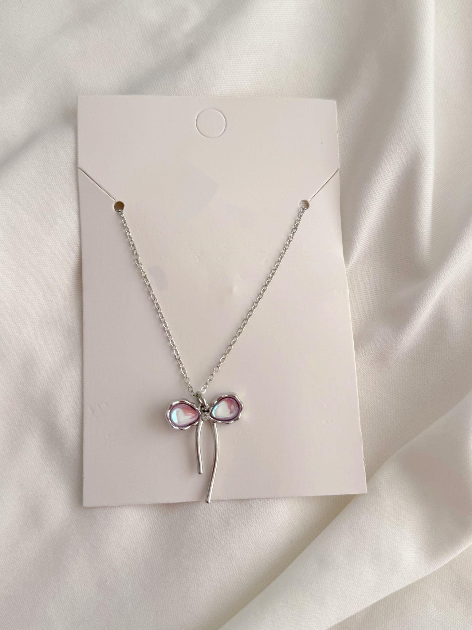 Gümüş Renk Zincirli İçi Dolu Fiyonk İthal Kolye