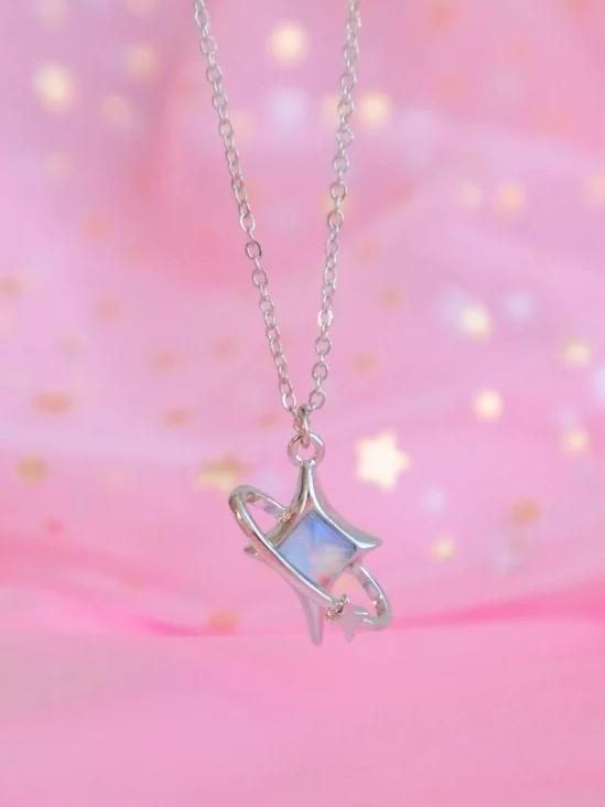 Gümüş Renk Zincirli Taşlı Kuyruklu Yıldız Saturn İthal Kolye