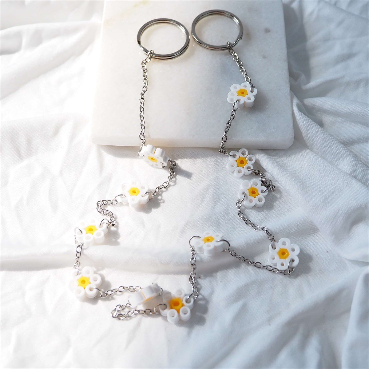 Hama Boncuk Papatya Pantalon Zinciri