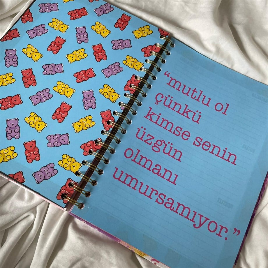 Hayallerinin Peşinden Git Tasarımlı Konuşan Ajanda