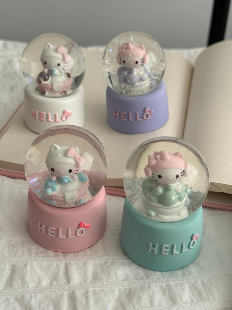 Hello Mini Işıklı Kar Küresi