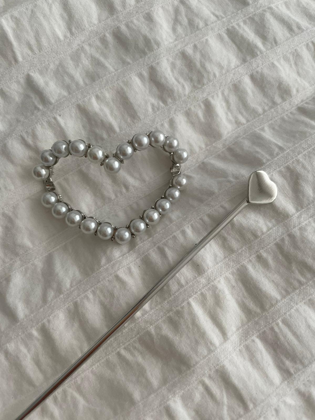İnci Detaylı Heart Topuz Tokası