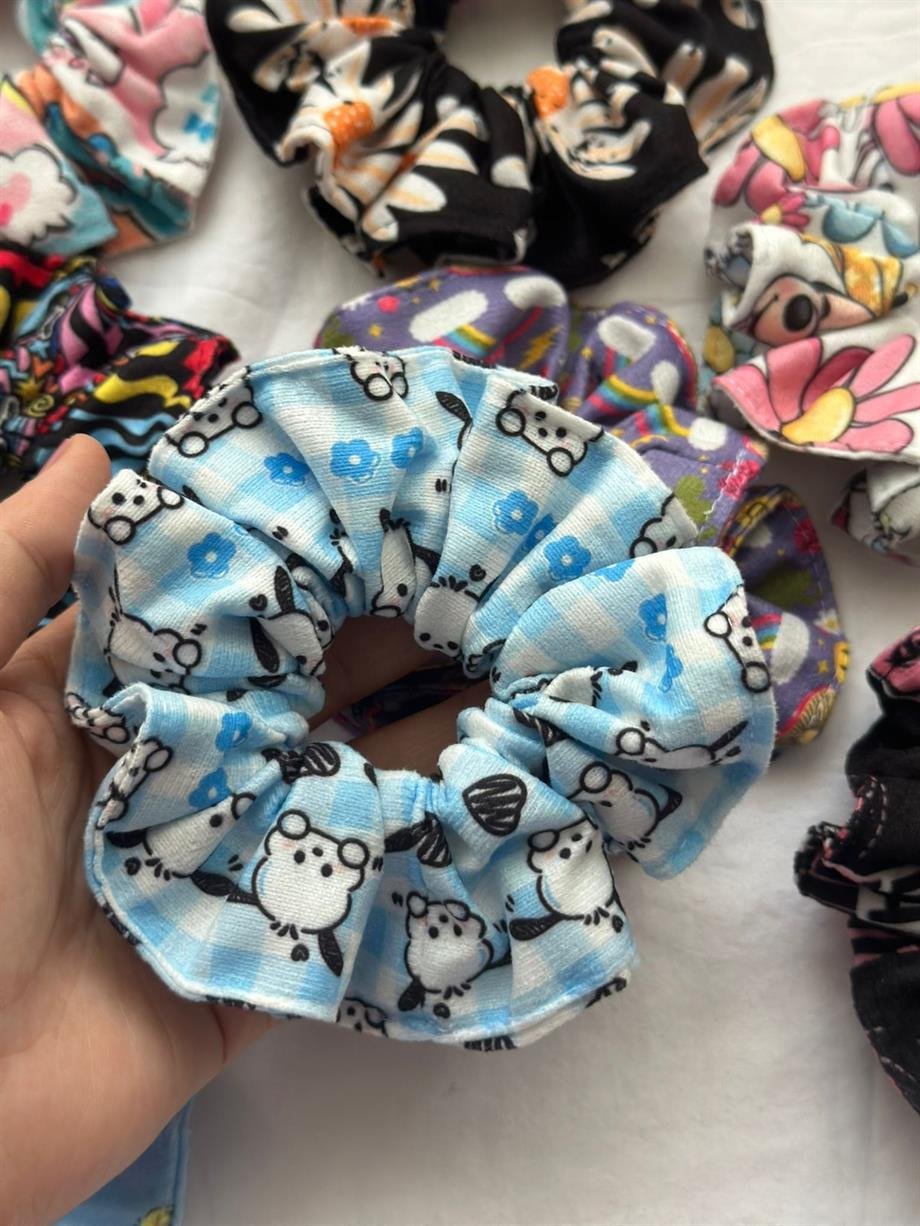 Kareli Beyaz Köpek Desenli Scrunchie Lastik Toka