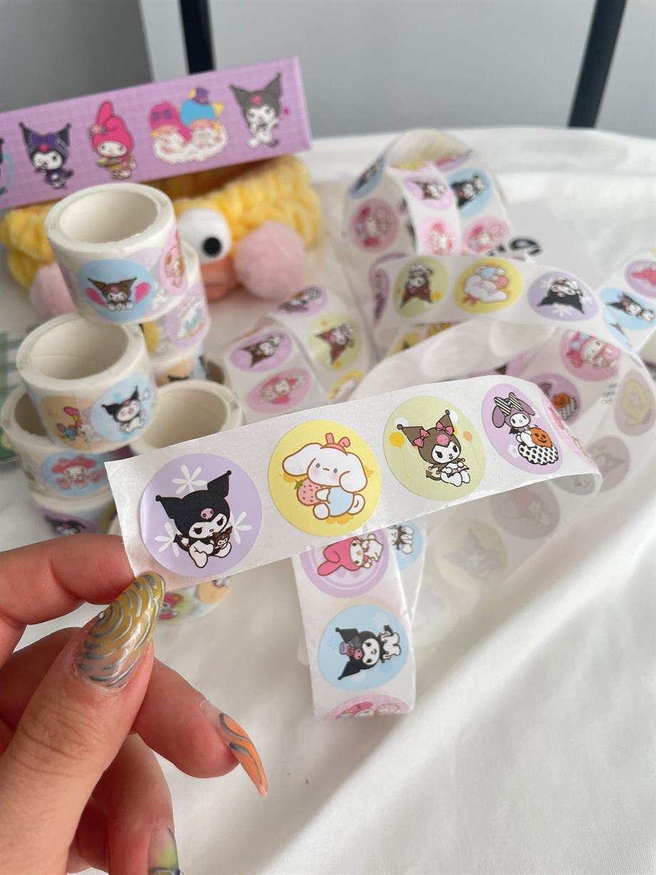 Kawaii Tasarımlı Rulo Yuvarlak Sticker