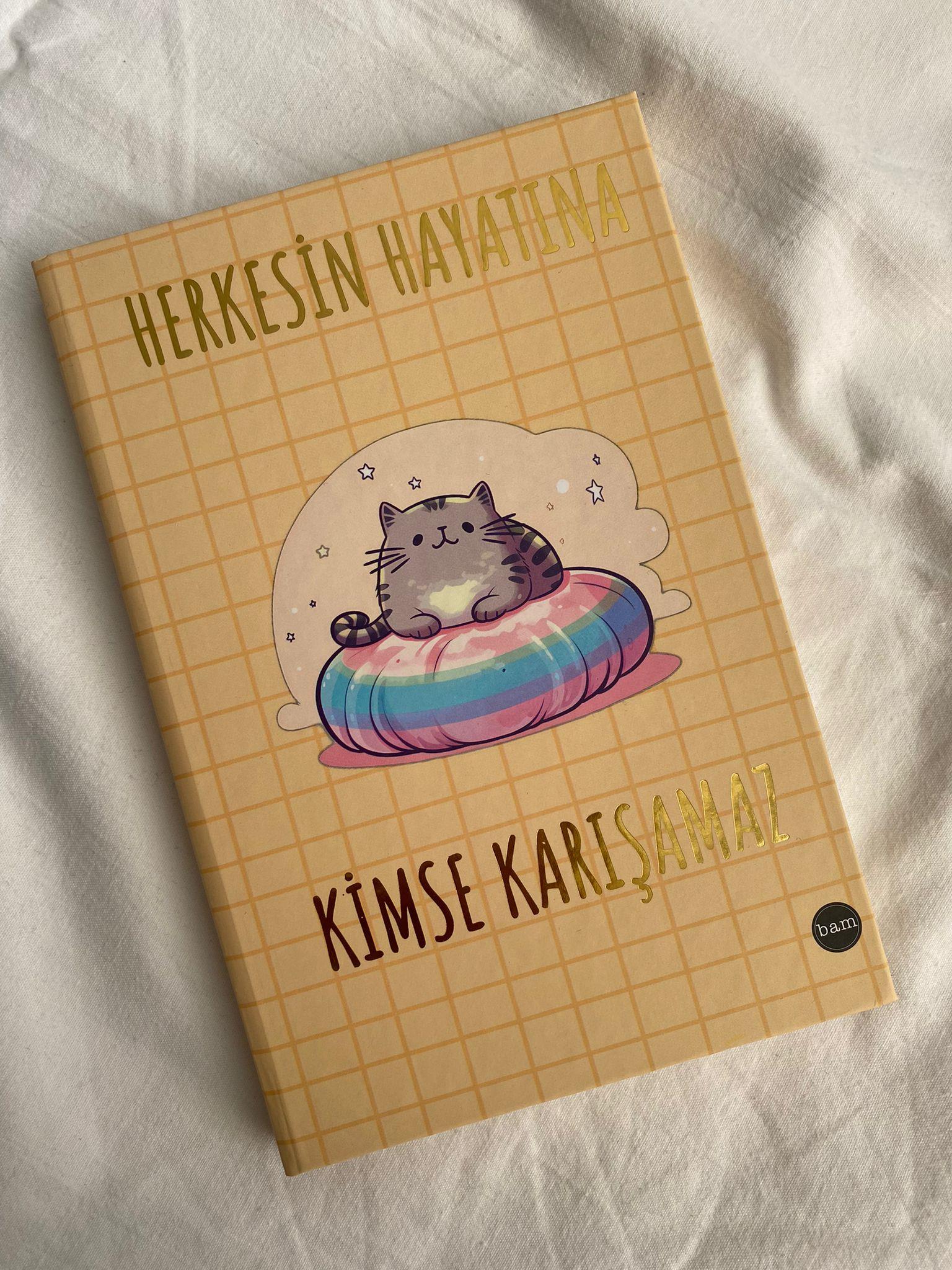 Kimse Karışamaz Lastikli Sert Kapak Defter