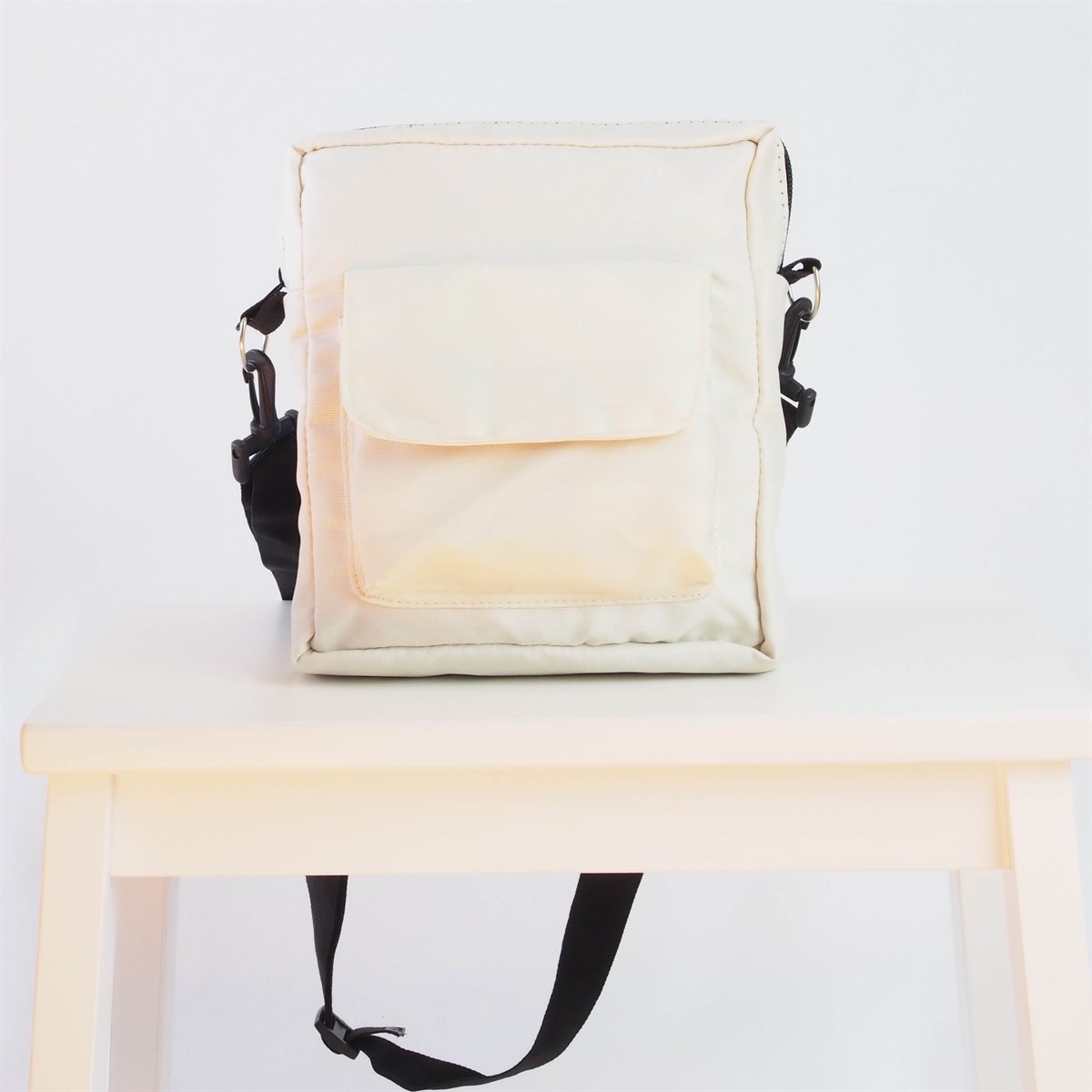 Krem Crossbody Çanta Cırtlı