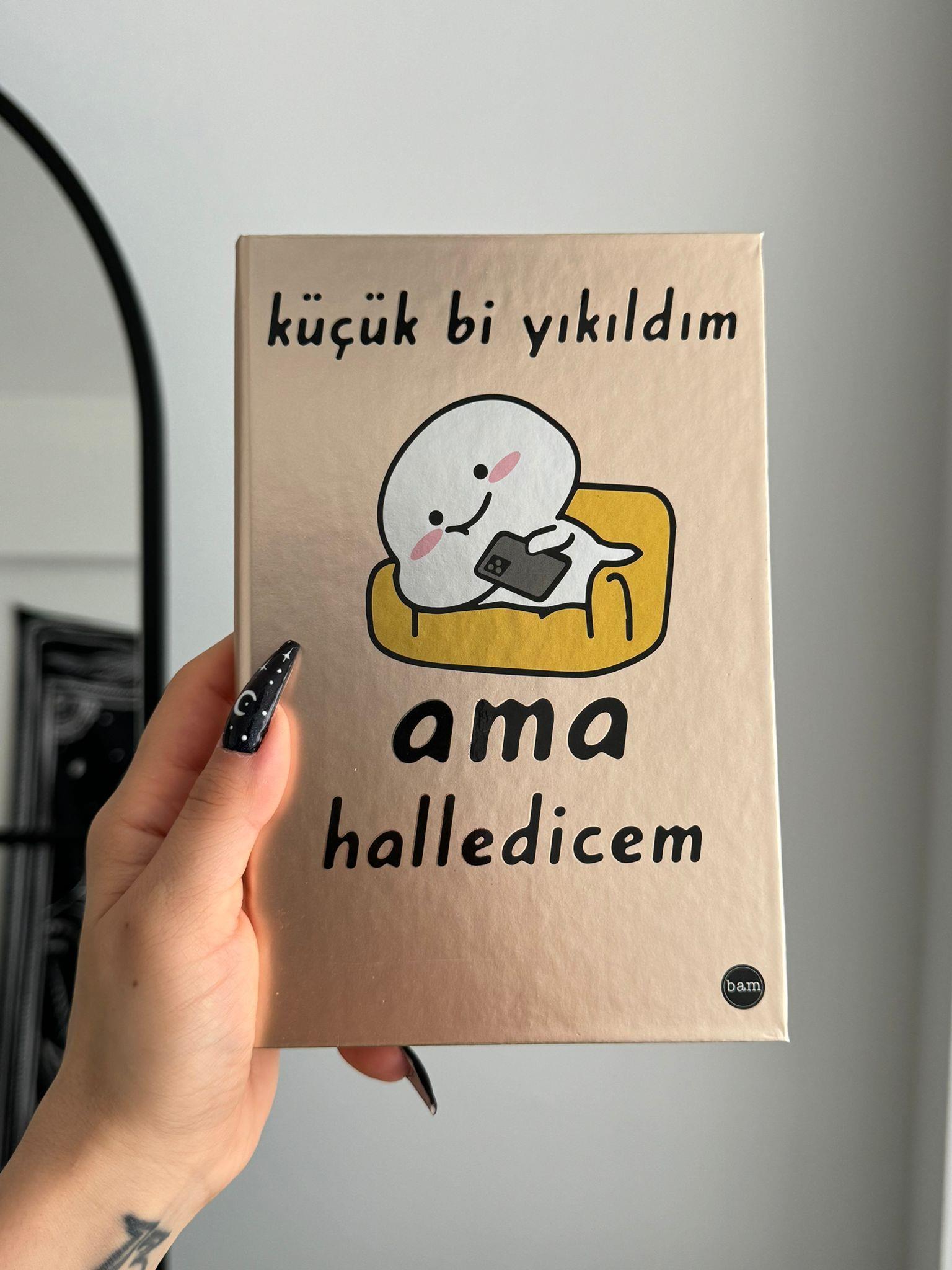 Küçük Bi Yıkıldım Ama Halledicem Metalik Kapak Lastikli Defter