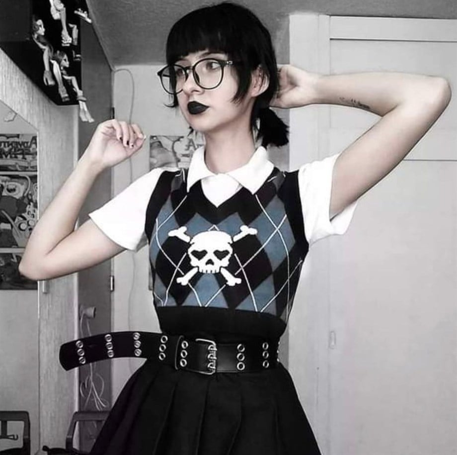 Kuru Kafa Detaylı Crop Süveter