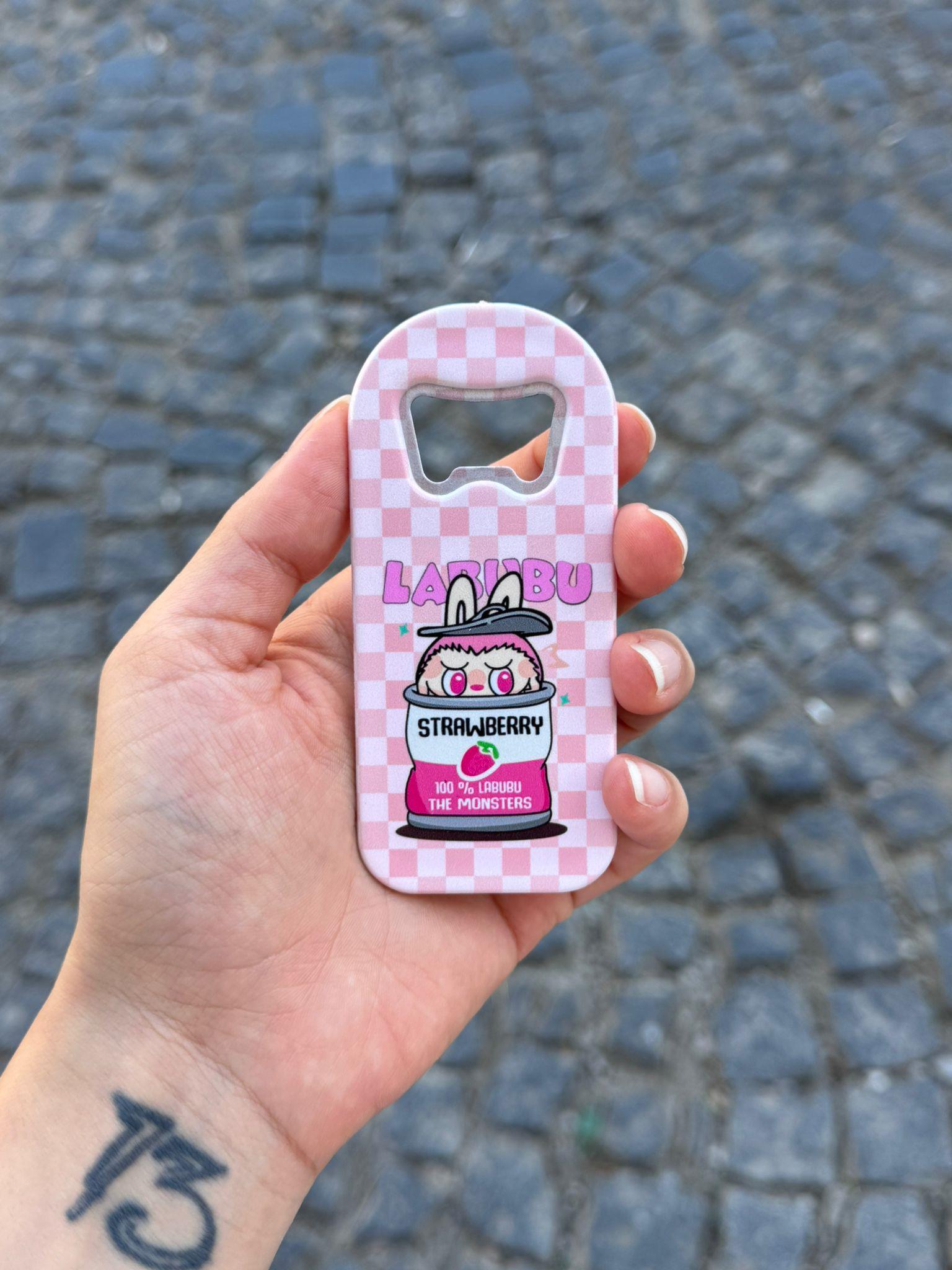 Labubu Magnetli Kapak Açacağı