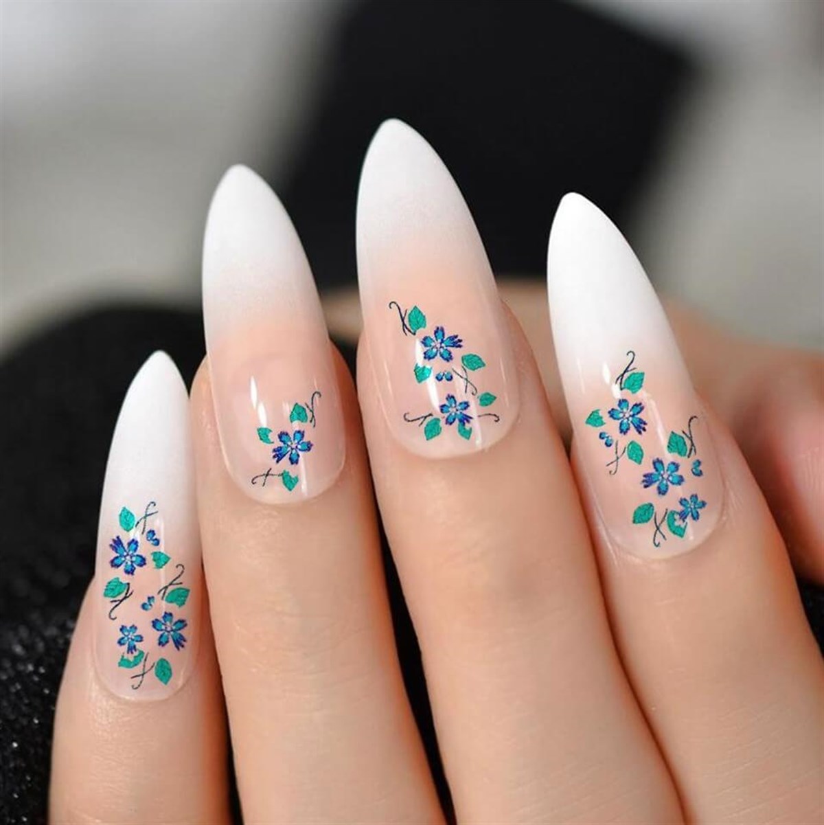 Mavi Çiçek Tırnak Sticker