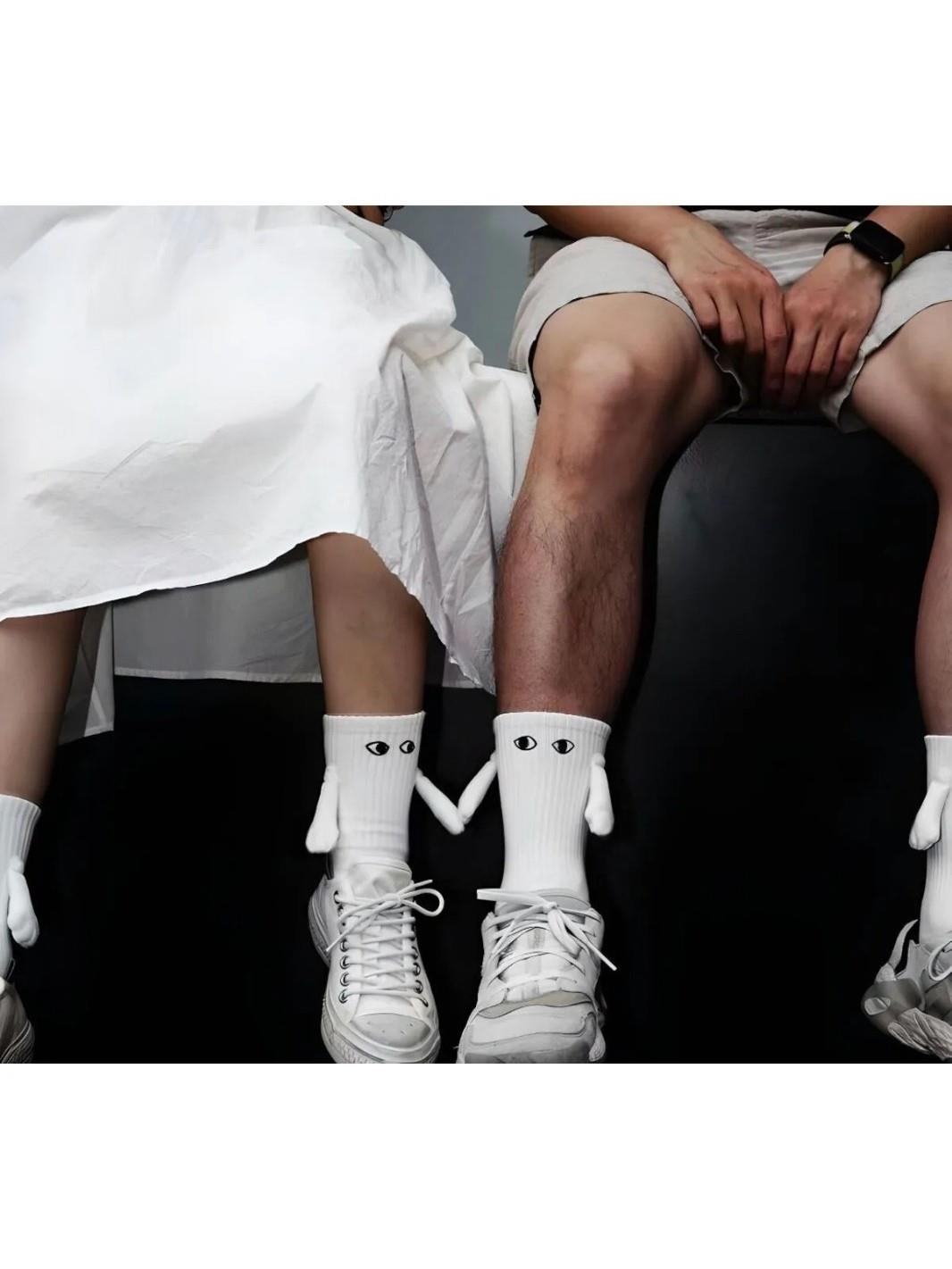 Mıknatıslı El Ele Tutuşan Çorap