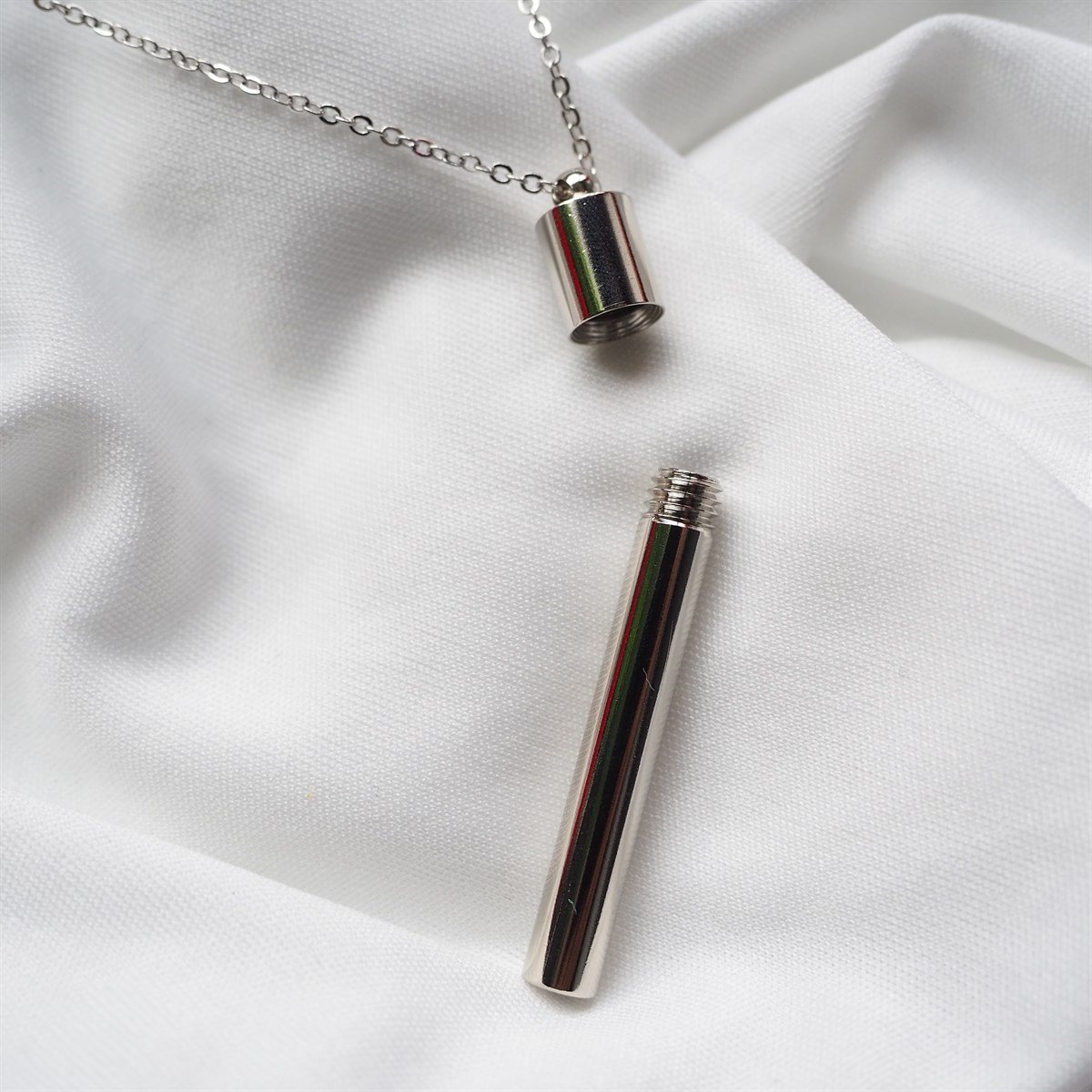 Not Eklebilir Silindir Kolye