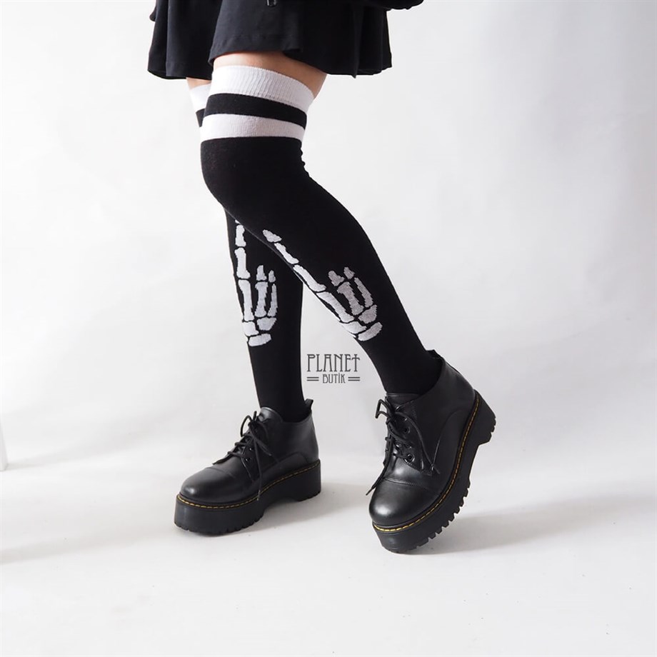 Orta Kemik Parmak Diz Üstü Çorap