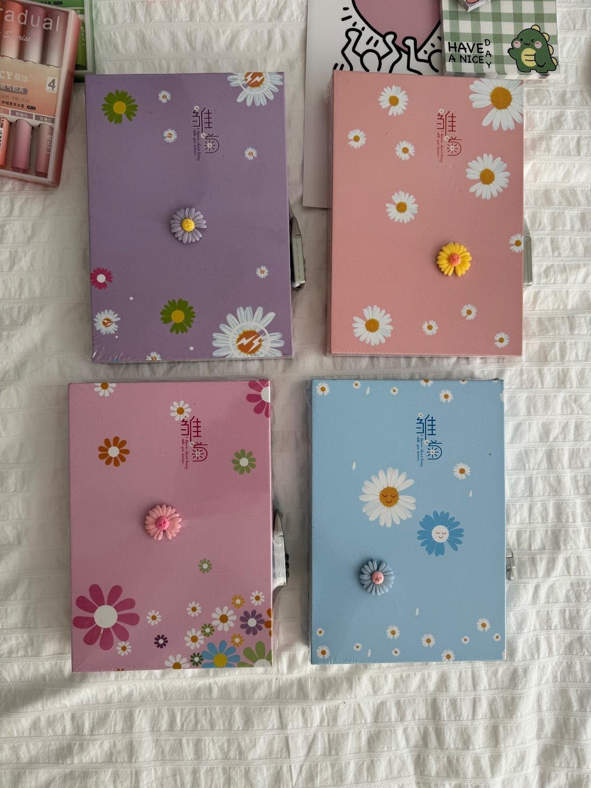 Papatya Tasarımlı Kilitli Günlük Defter Pembe