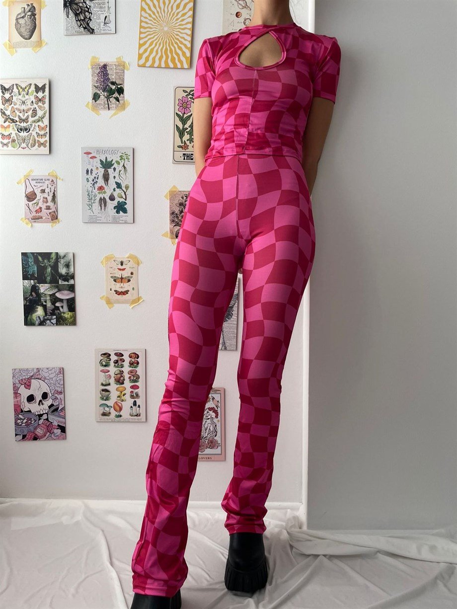 Pembe Damalı Pencere Göğüs Detaylı Pantolon Crop Takım