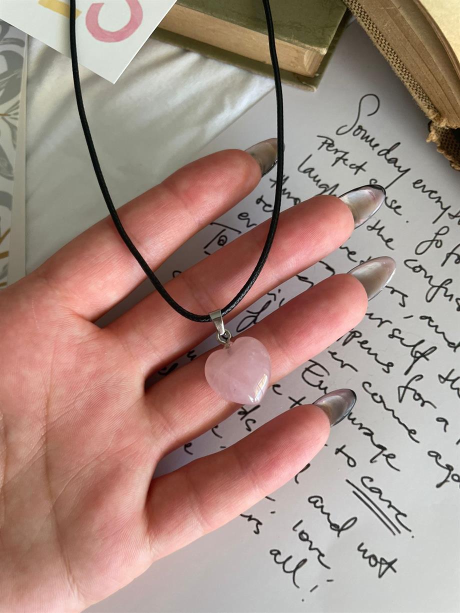 Pembe Kuvars Heart Doğal Taş Kolye