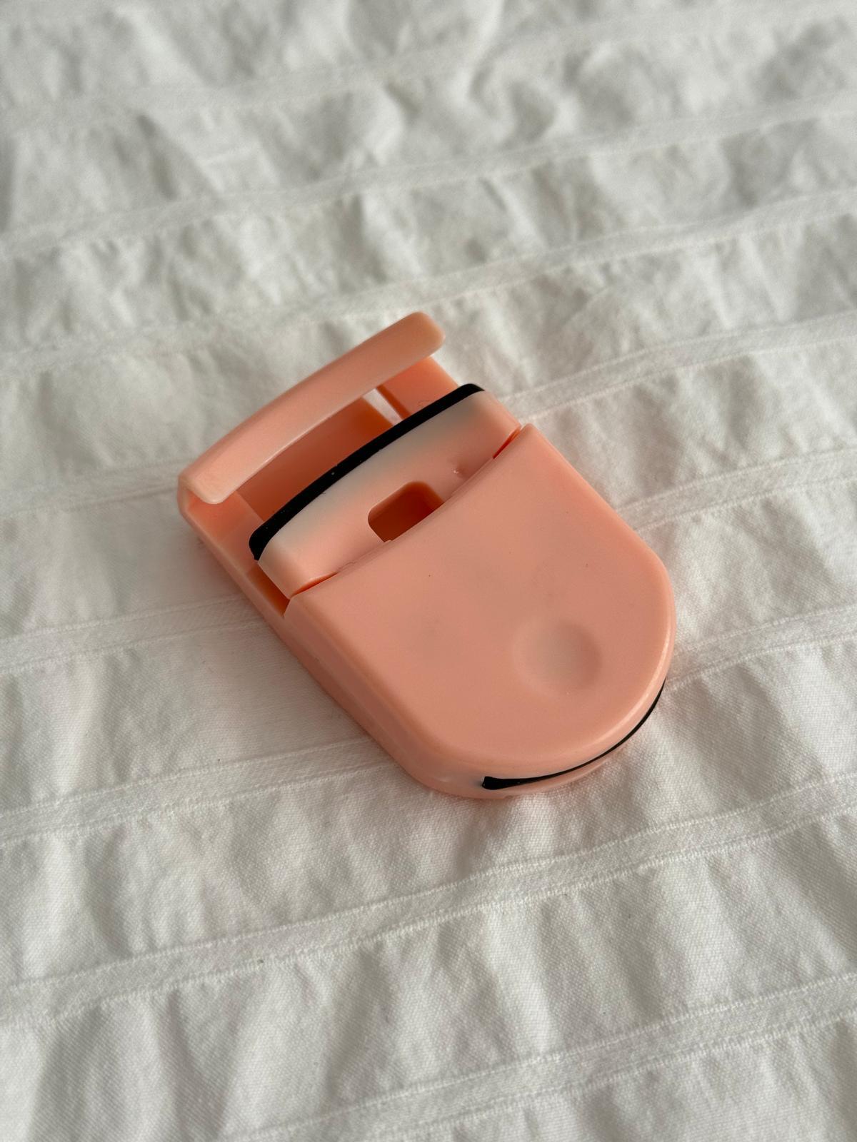 Pembe Silikon Kirpik Kıvırma Aparatı