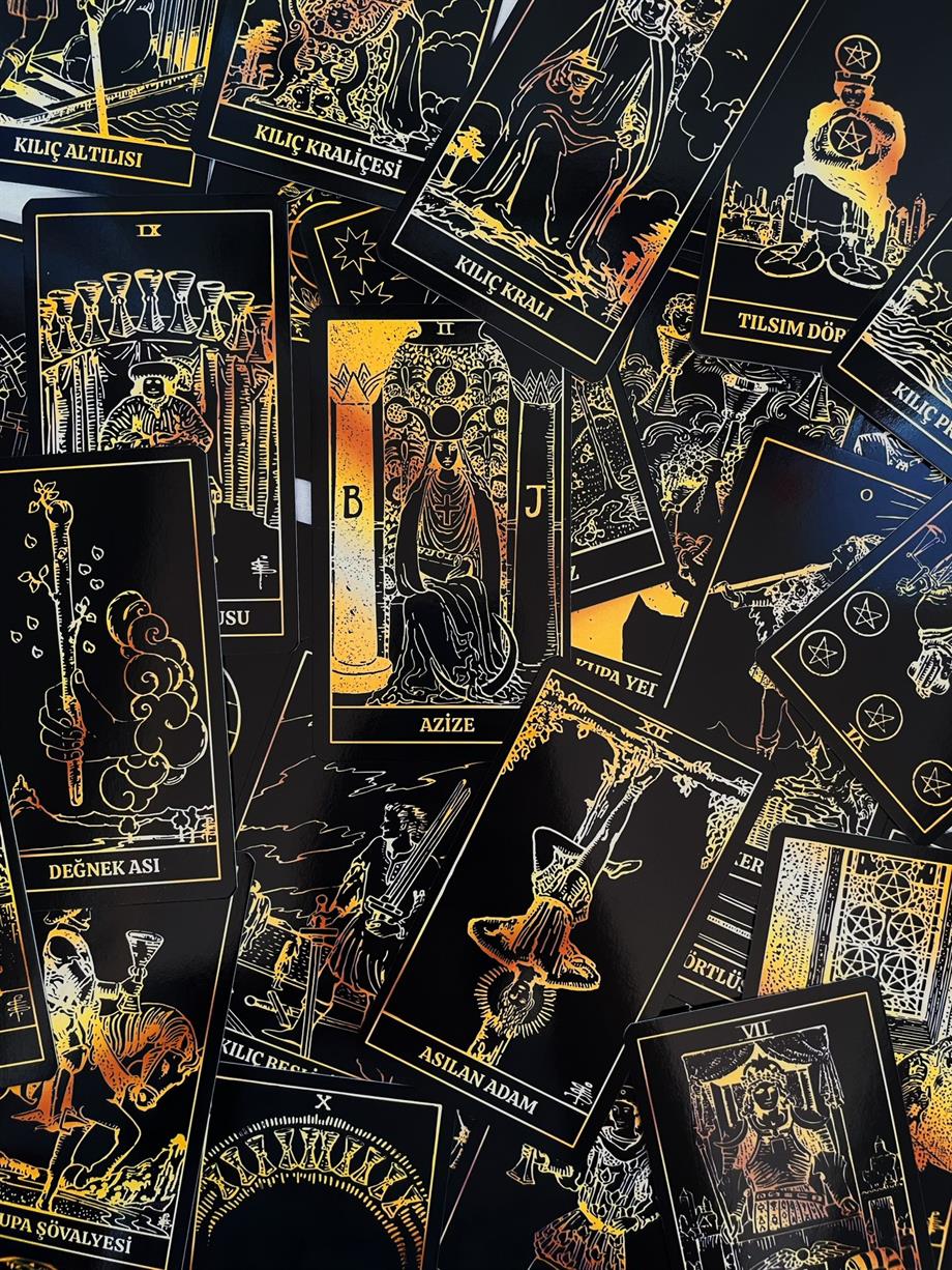 Regin Black Gold Tarot Destesi