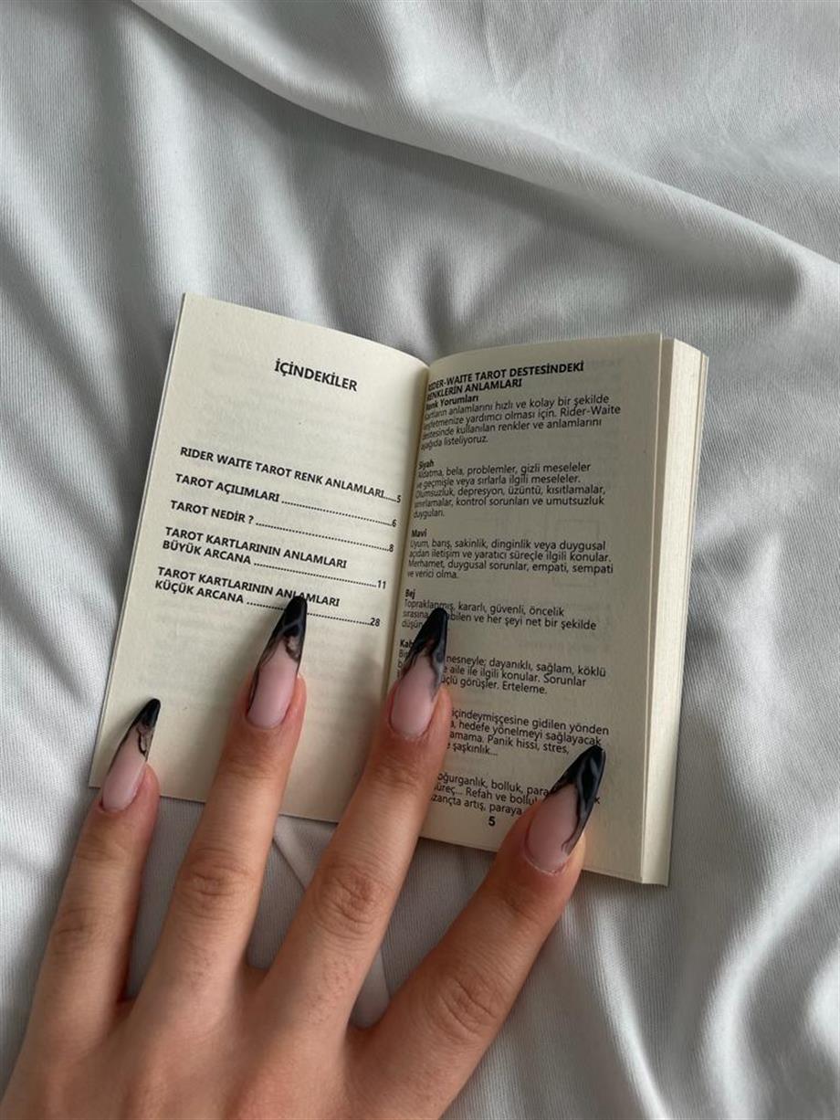 REGIN Borderless Klasik Tarot Kartları ve Başlangıç Tarot Kitabı