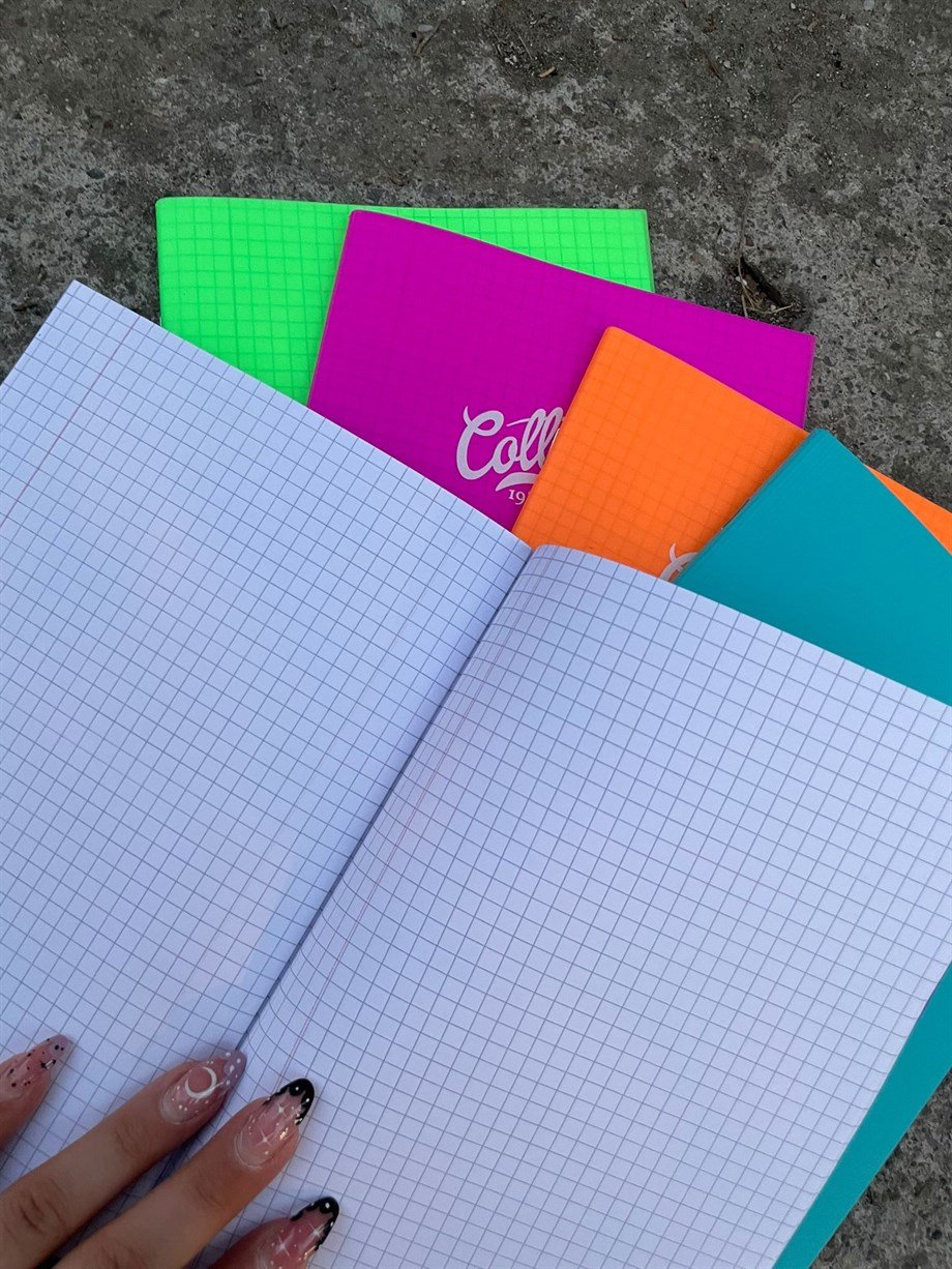 Renkli Kapaklı Kareli A5 Okul Defteri