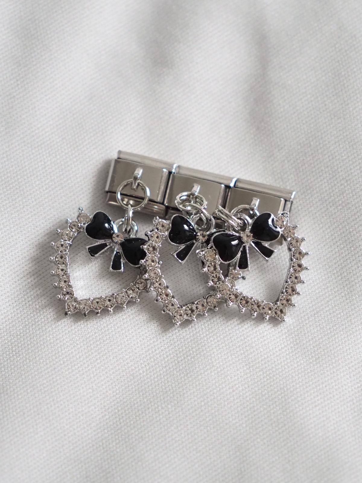 Sallantılı Siyah Kurdele Taş Kalpli İtalyan Charm