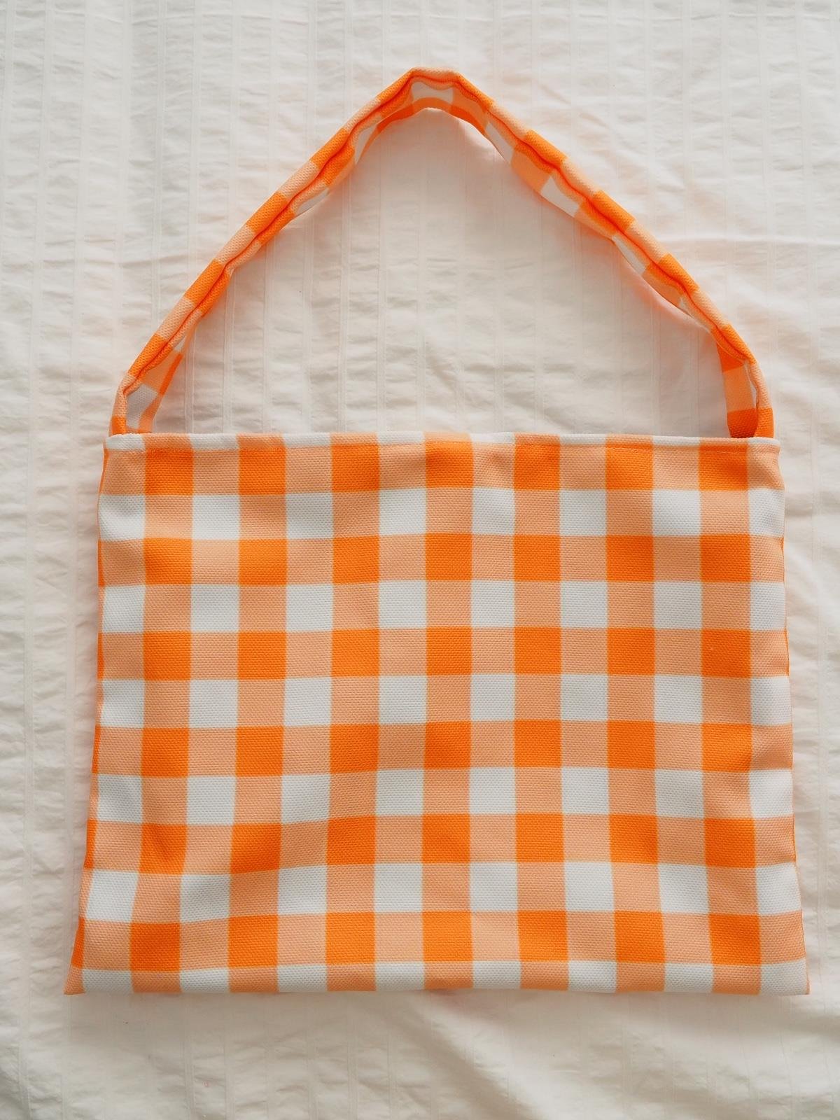 Sarı Damalı Fiyonk Tasarımlı Çanta