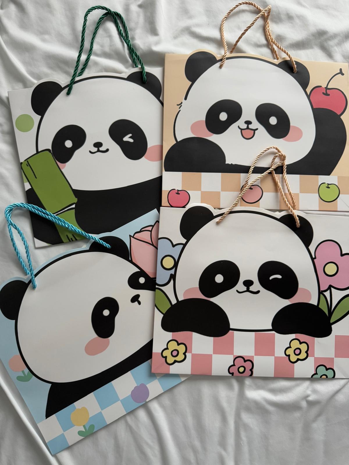 Şekilli Panda Tasarımlı Karton Çanta