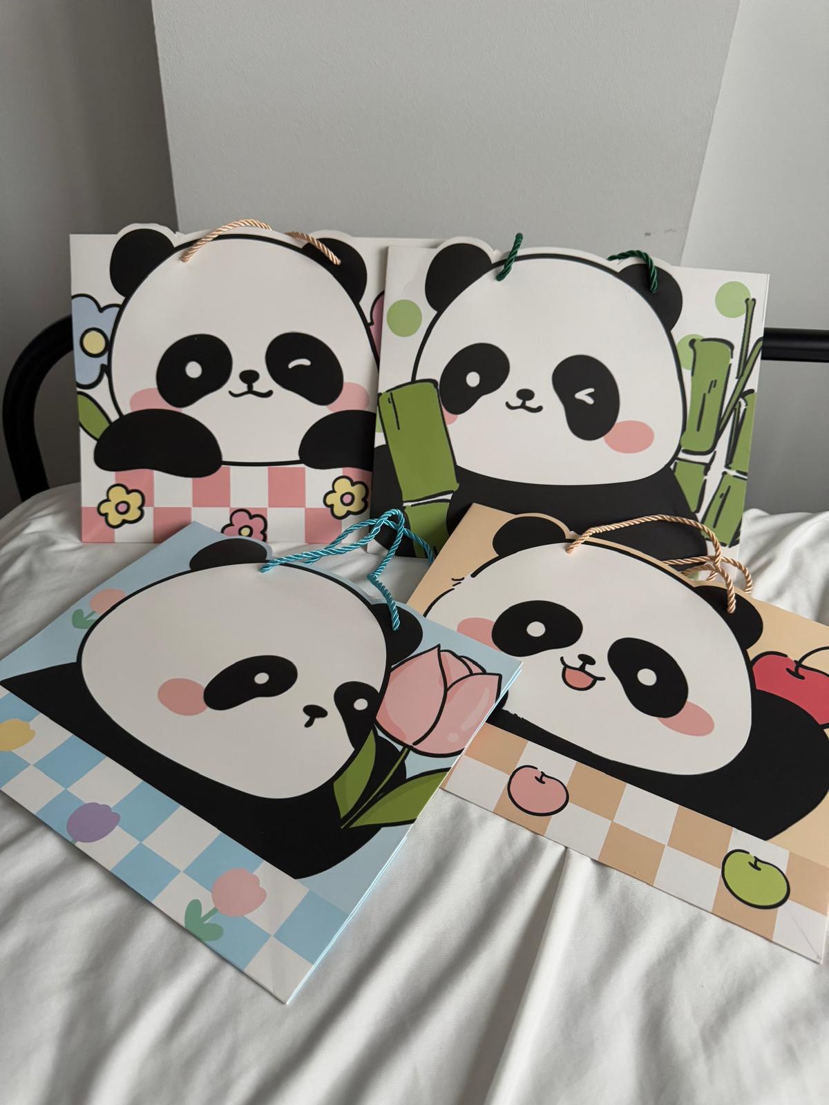 Şekilli Panda Tasarımlı Karton Çanta