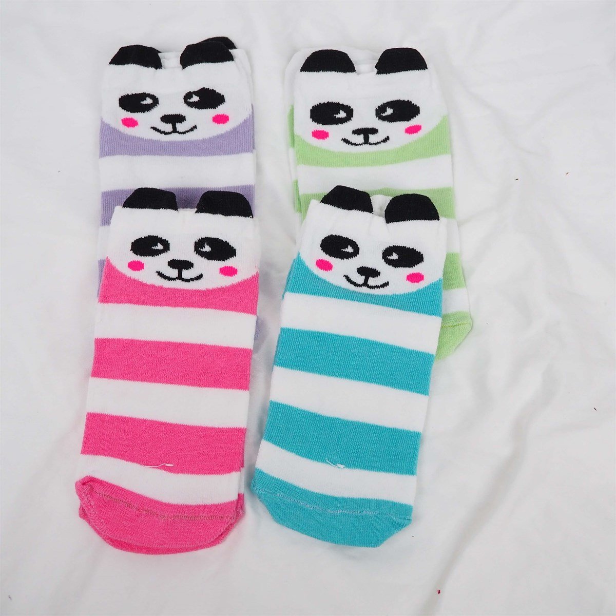 Sevimli Panda Figürlü Bilek Çorap Seçenekleri