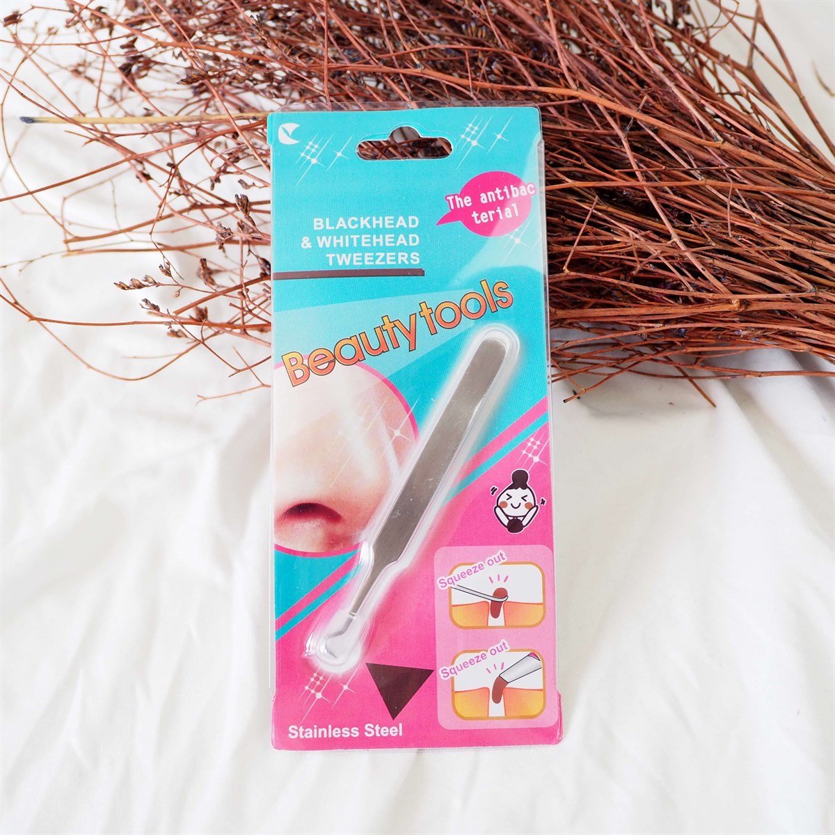 Siyah Nokta Sıkma Komedonu