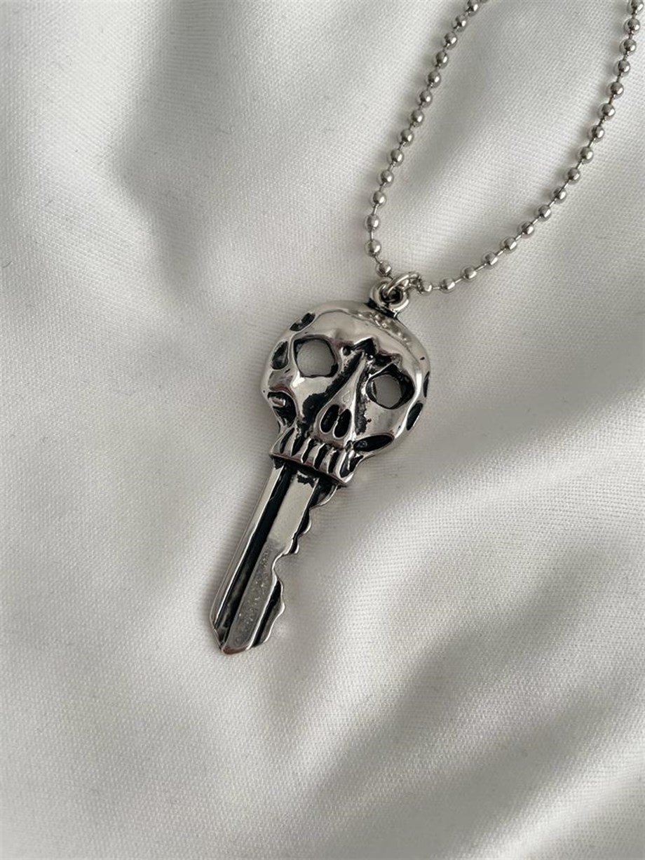 Skull Key Kolye