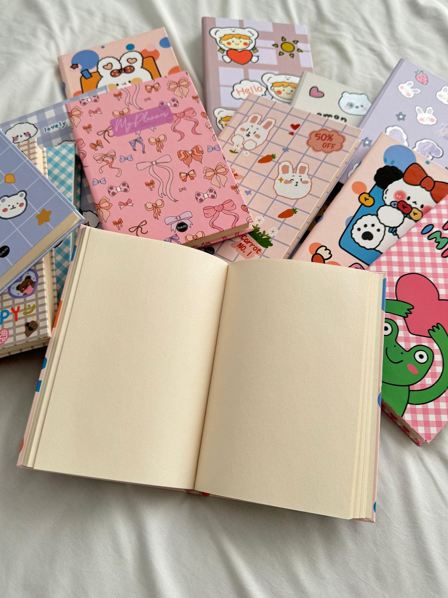 Strawberry Rabbit Lastikli Sert Kapak Defter