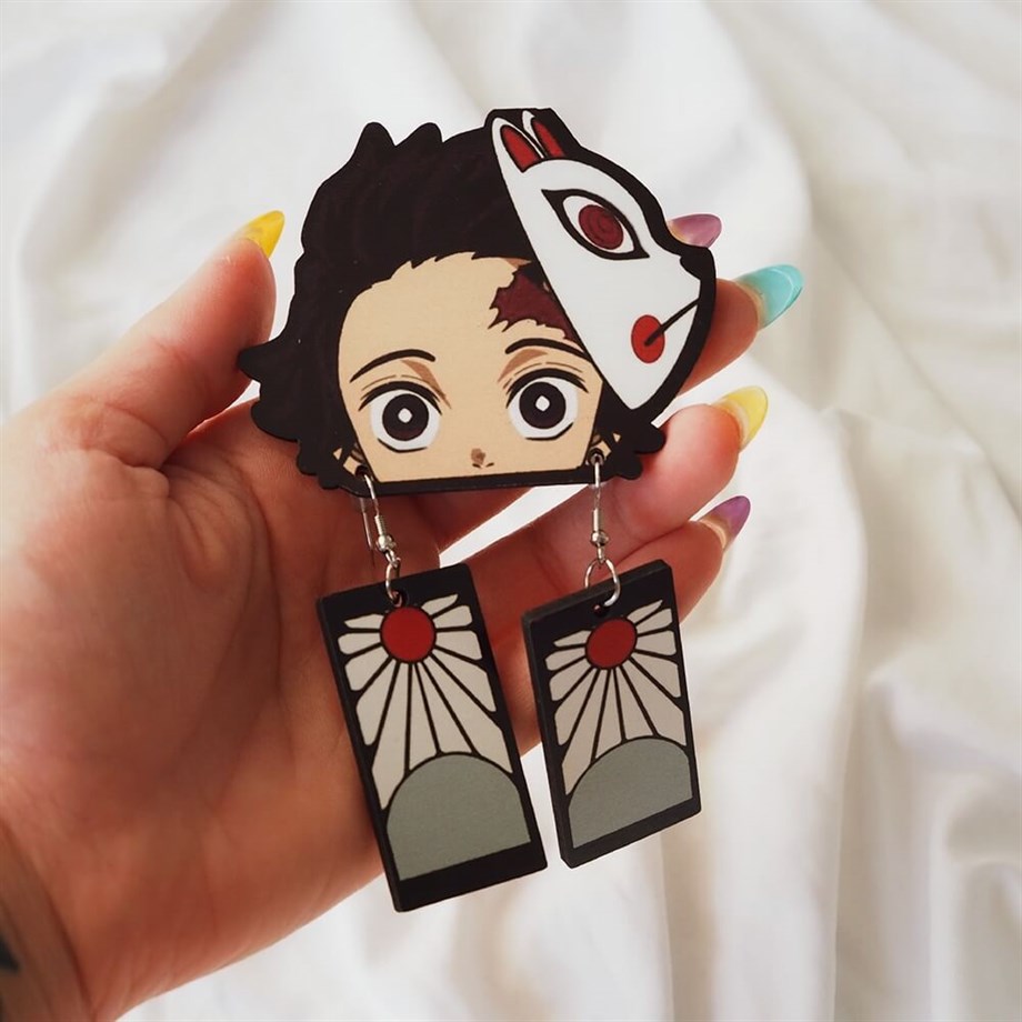 Tanjiro Ahşap Rozet ve Küpe Seti