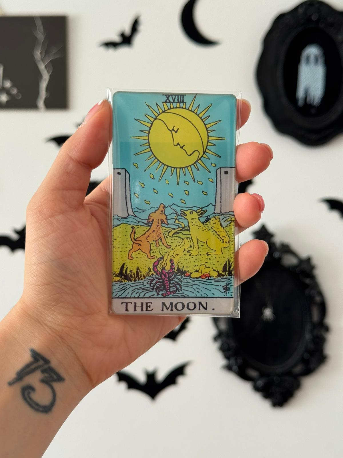 The Moon Tarot Kartı Akrilik Magnet