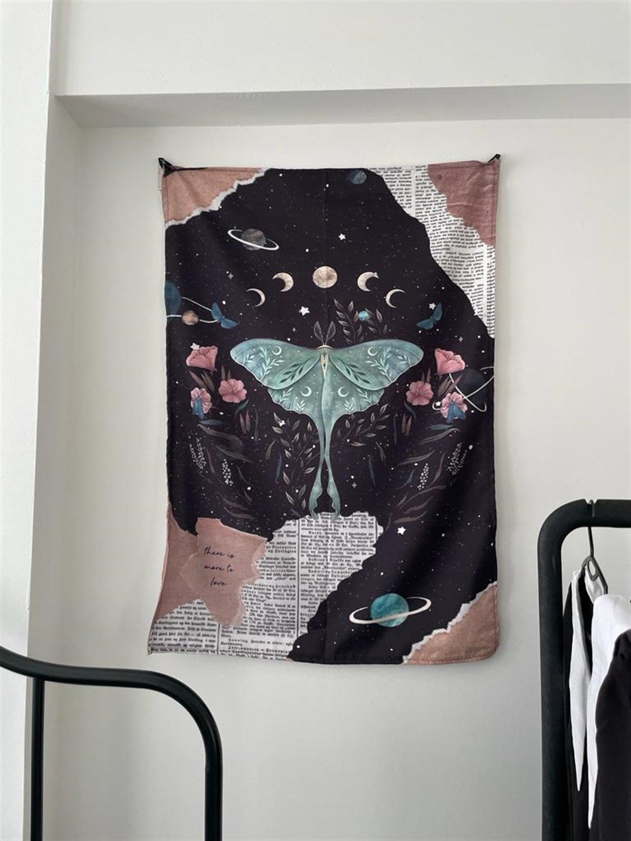 The Moth College Duvar Örtüsü - Wall Tapestry I 70 x 100 cm