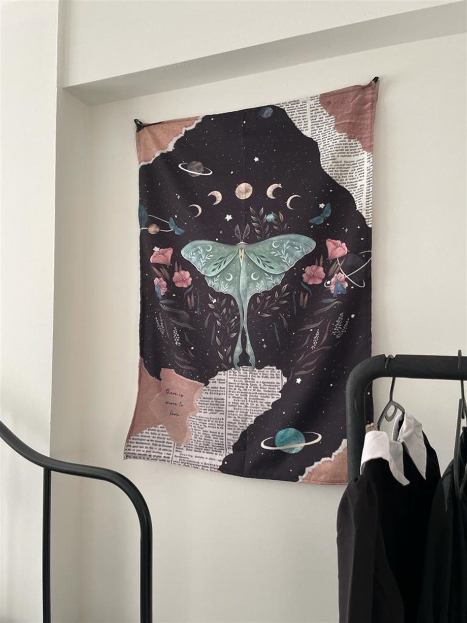 The Moth College Duvar Örtüsü - Wall Tapestry I 70 x 100 cm