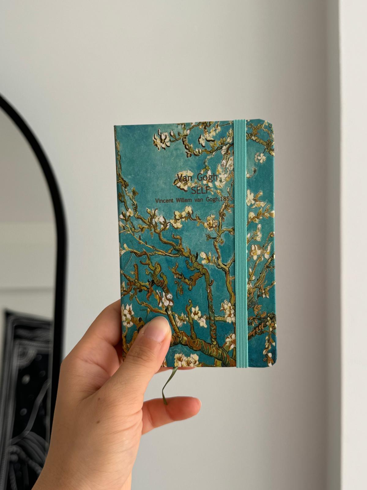 Van Gogh Tasarımlı Lastikli Not Defteri