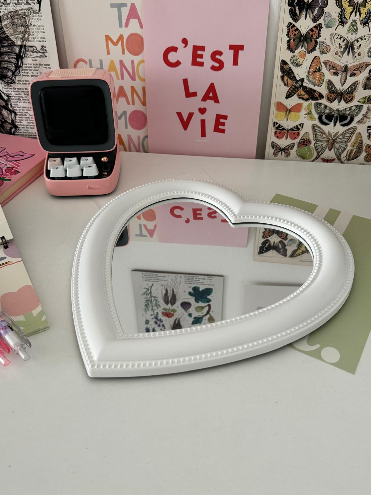 White Love Makyaj Aynası