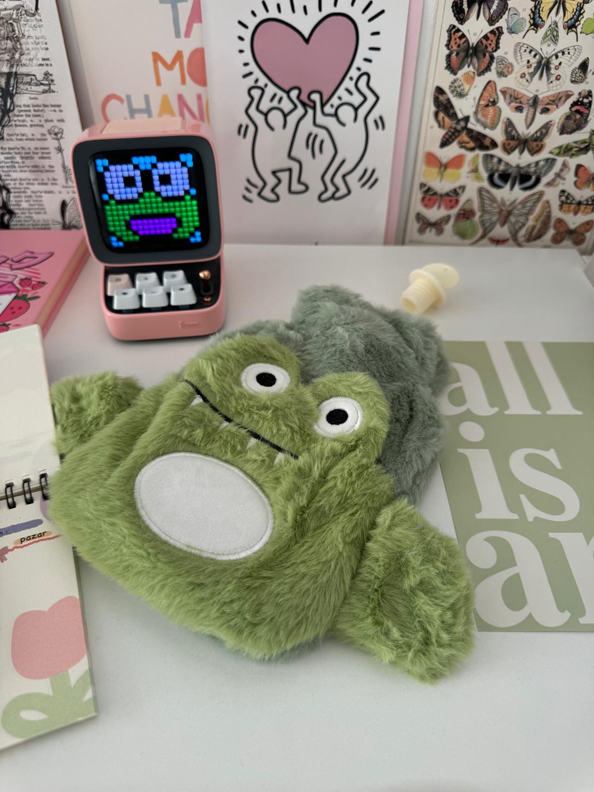 Yeşil Dinozor Cepli Peluş Sıcak Su Torbası