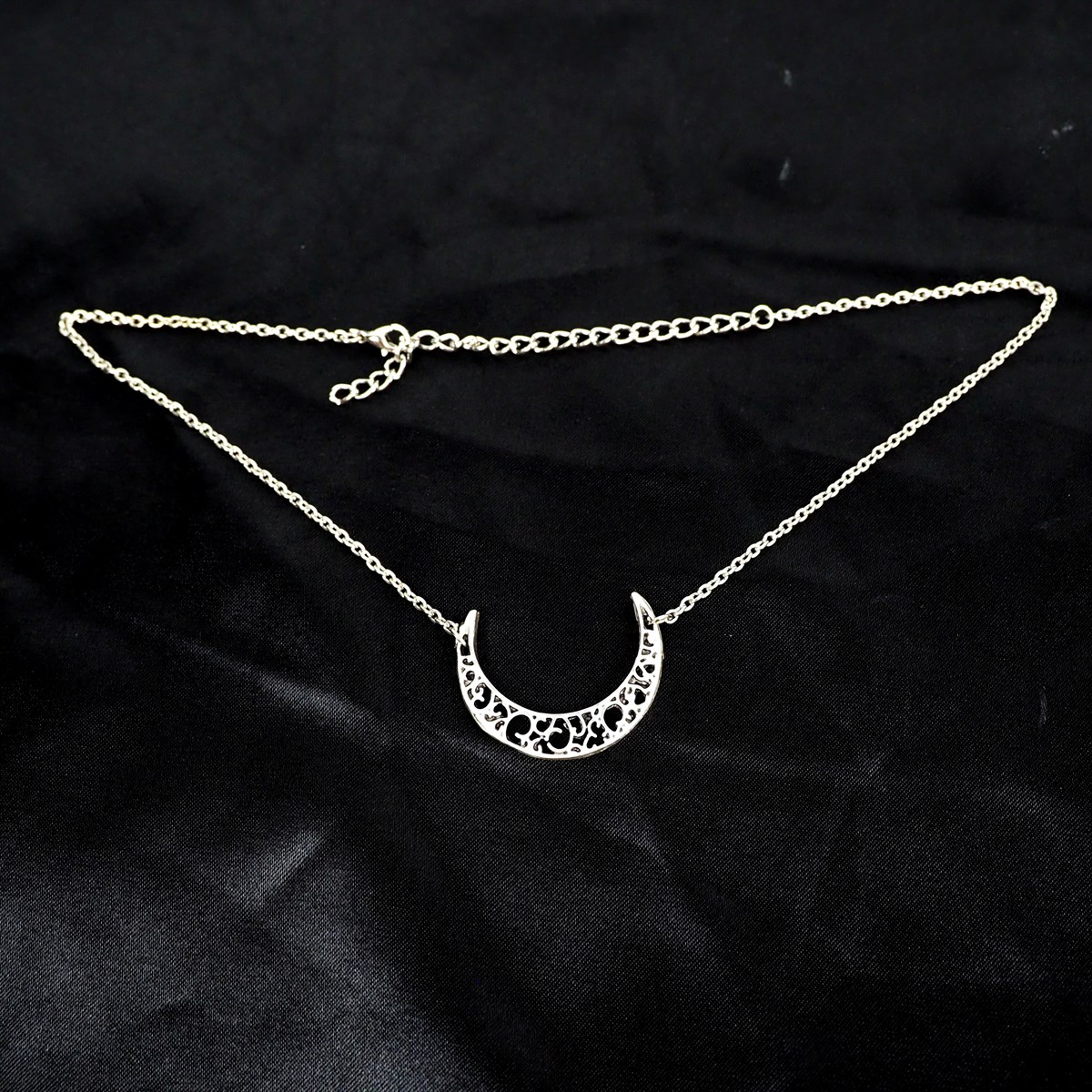 Zincir Ay Choker Kolye