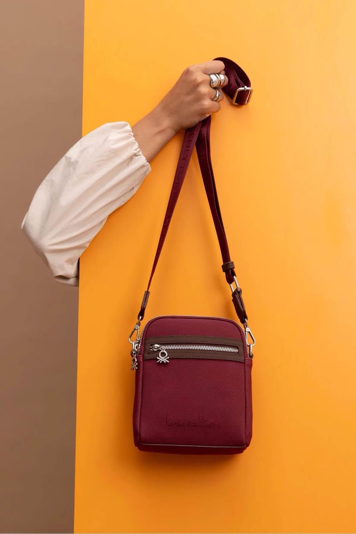 Benetton 1440 Bordo Kahve Baskılı Çarpraz Bayan Çanta