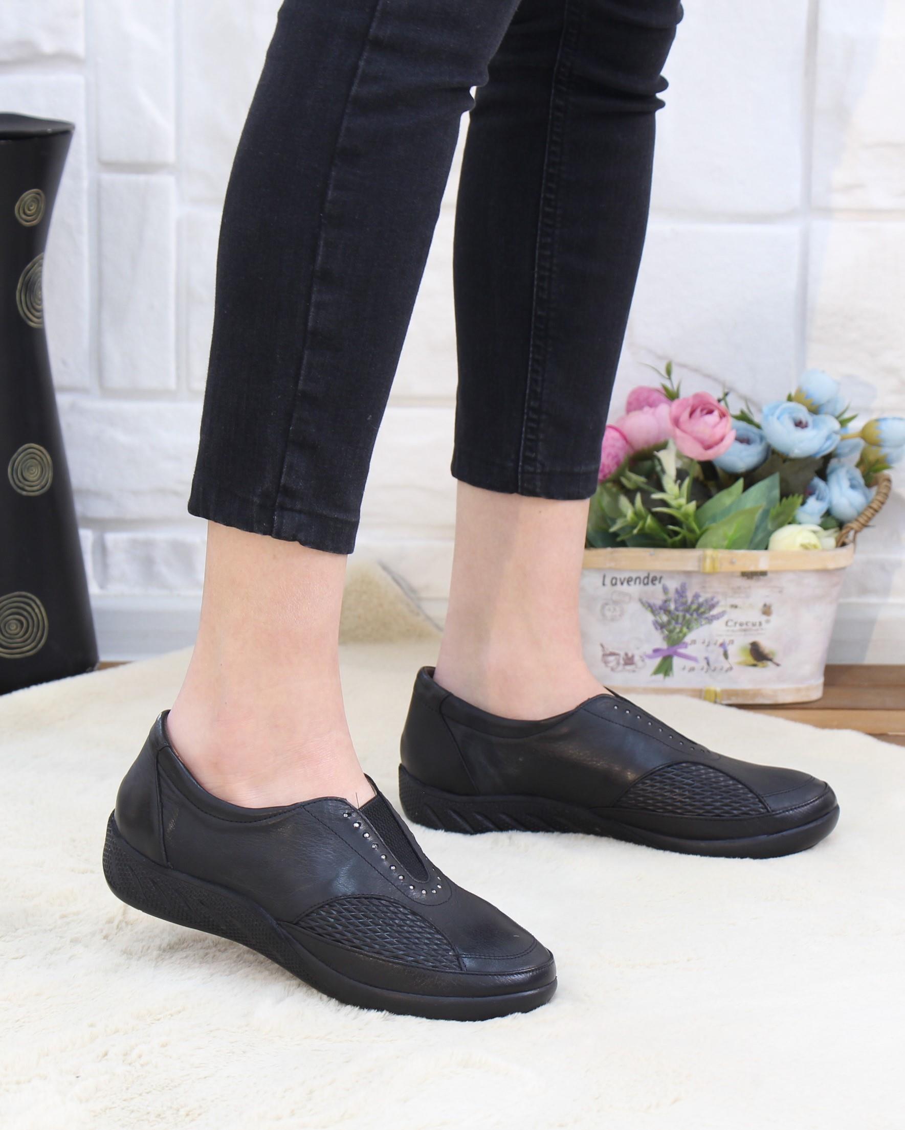 Capella 304 Siyah Hakiki Deri Günlük Kadın Yürüyüş Ayakkabı