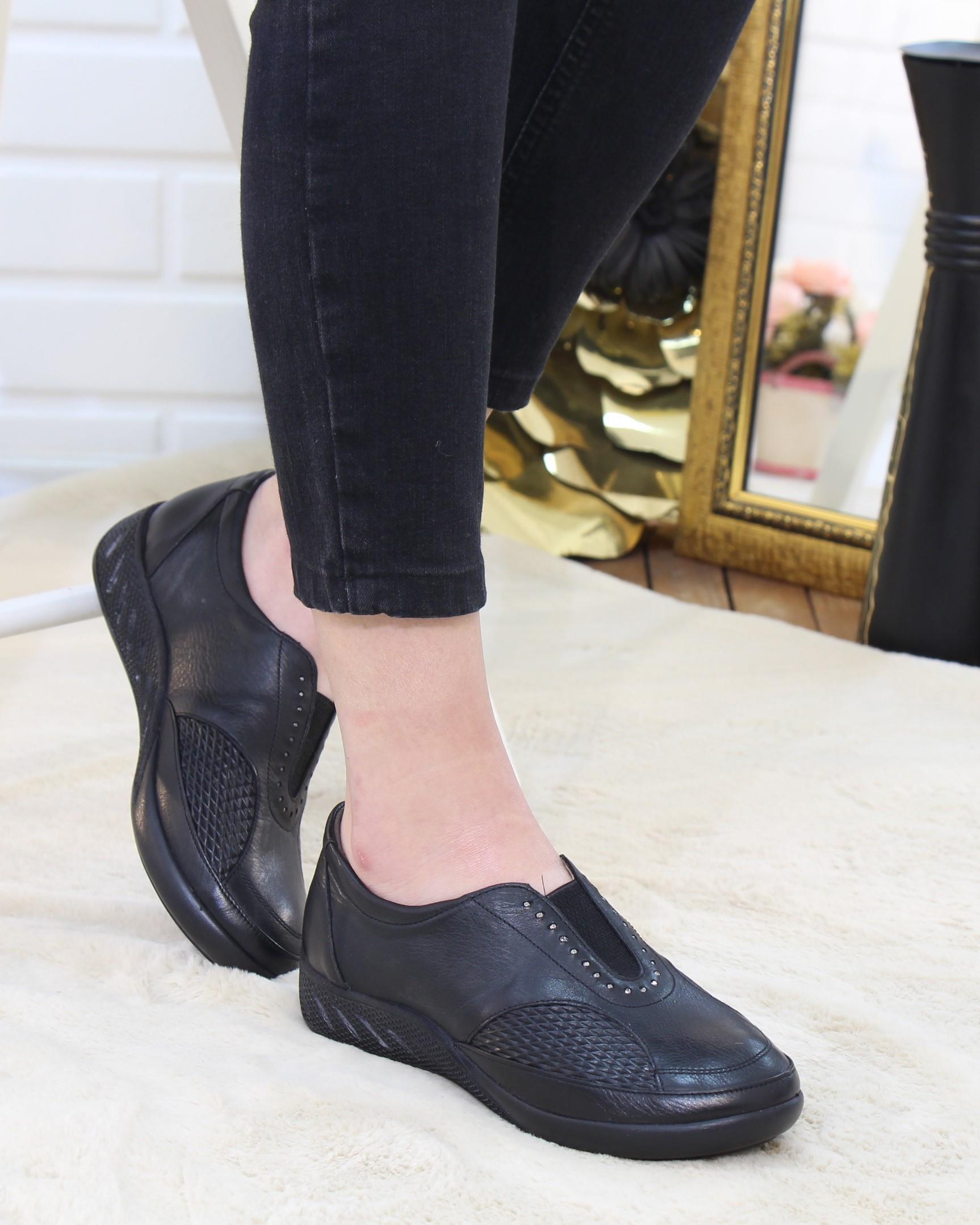 Capella 304 Siyah Hakiki Deri Günlük Kadın Yürüyüş Ayakkabı