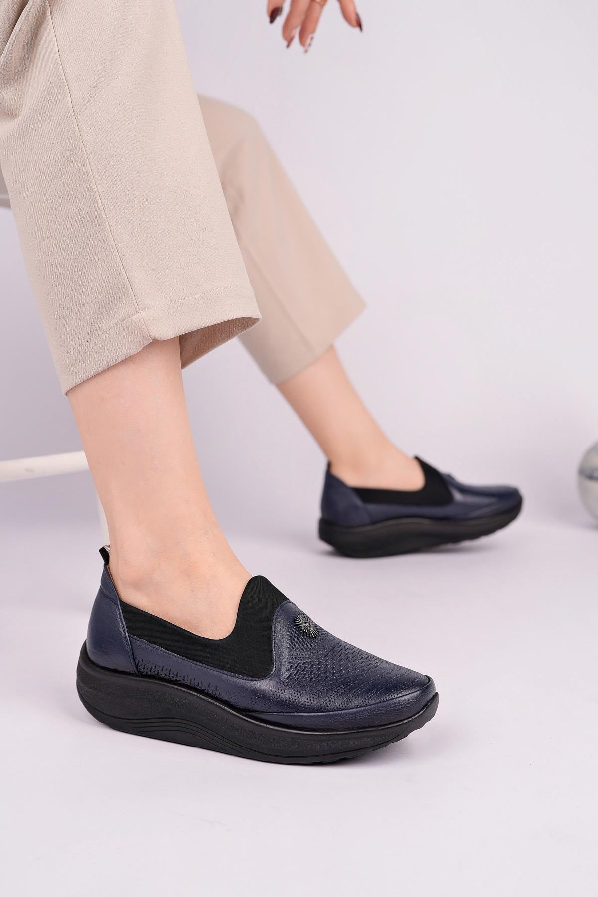 Capella 4029 Lacivert Hakiki Deri Kadın Yürüyüş Ayakkabısı