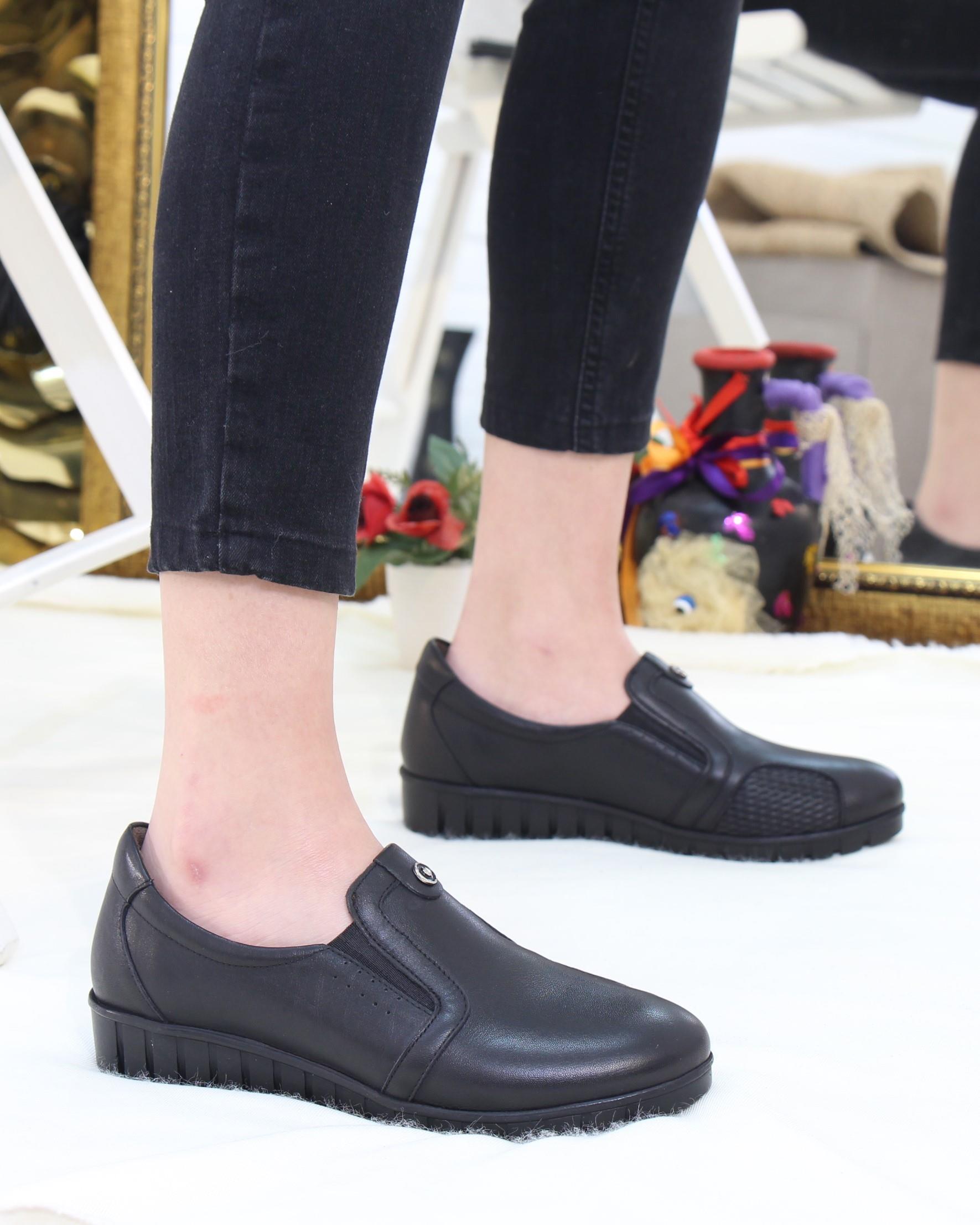 Capella 606 Siyah Hakiki Deri Günlük Kadın Yürüyüş Ayakkabı