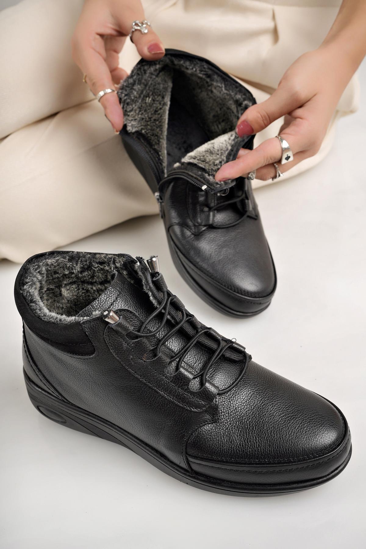 Castle Black 42647-121 Siyah Hakiki Deri Kürklü Kadın Bot