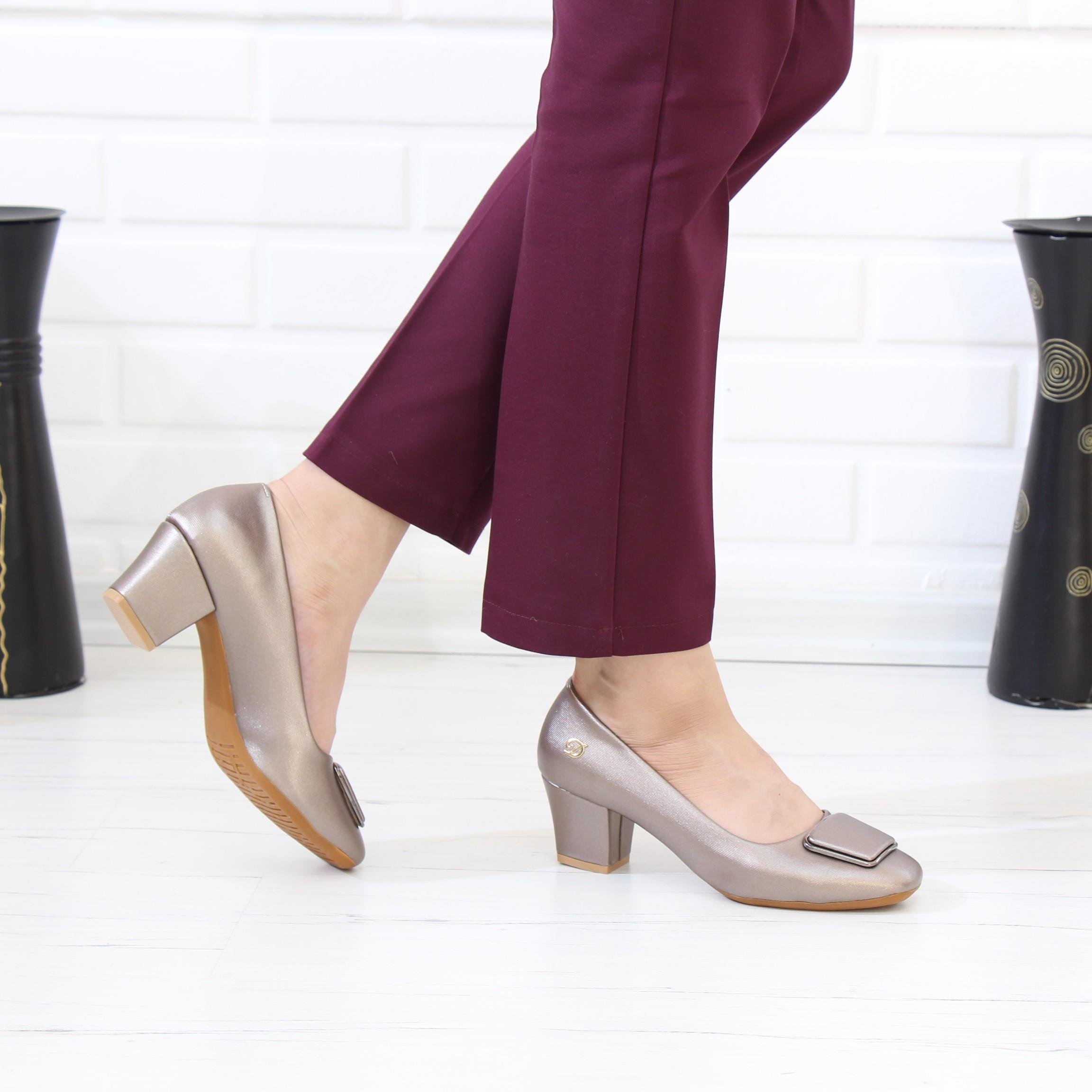 Desca 220 Platin Sıvama Topuklu Günlük Kadın Ayakkabı