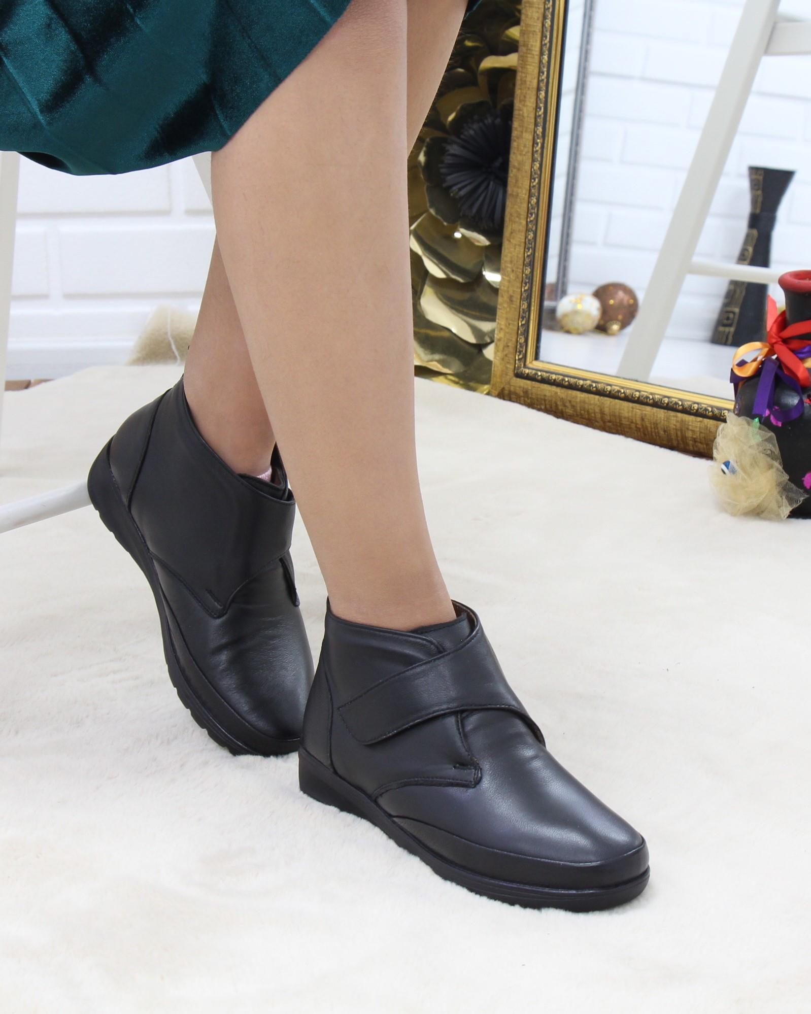 Forex 7000 Siyah Hakiki Deri Cırtlı Anatomik Kadın Bot