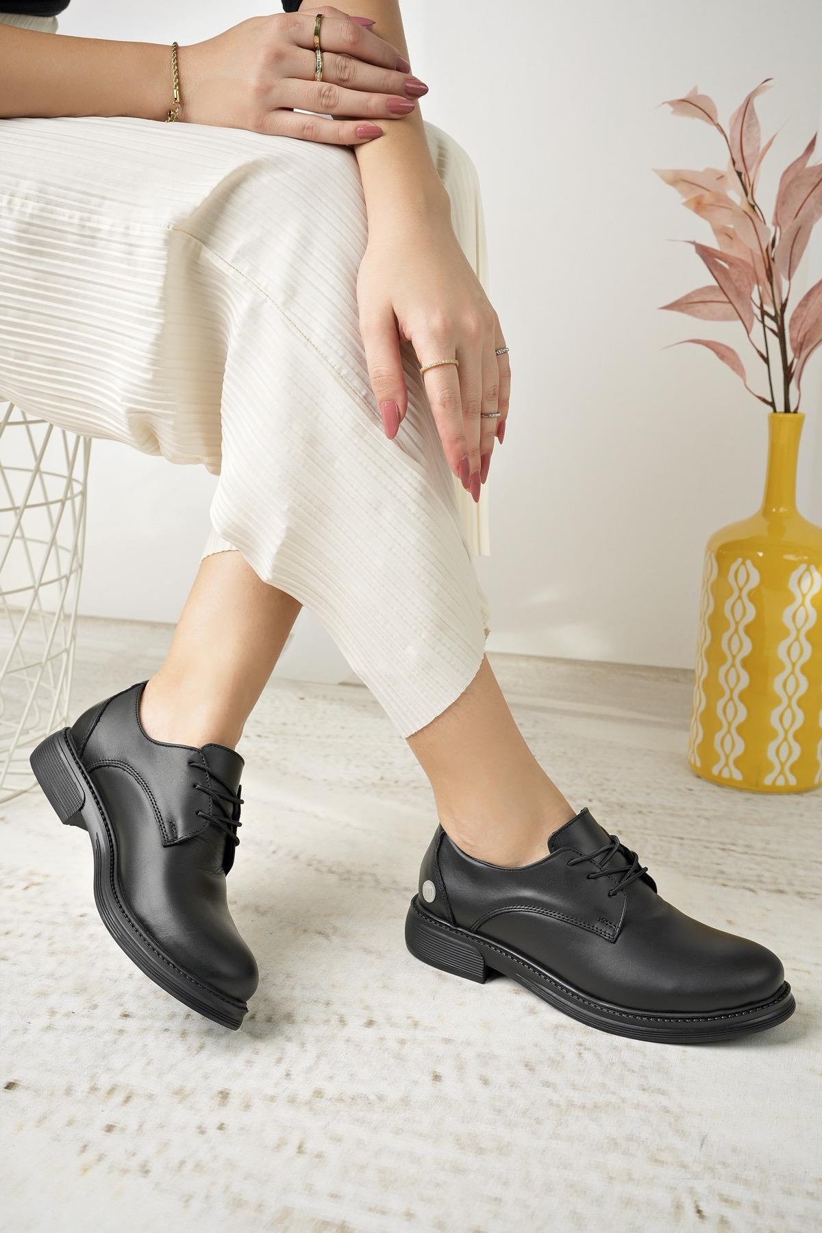 Mammamia D23KA 105 Siyah Hakiki Deri Kadın Ayakkabı